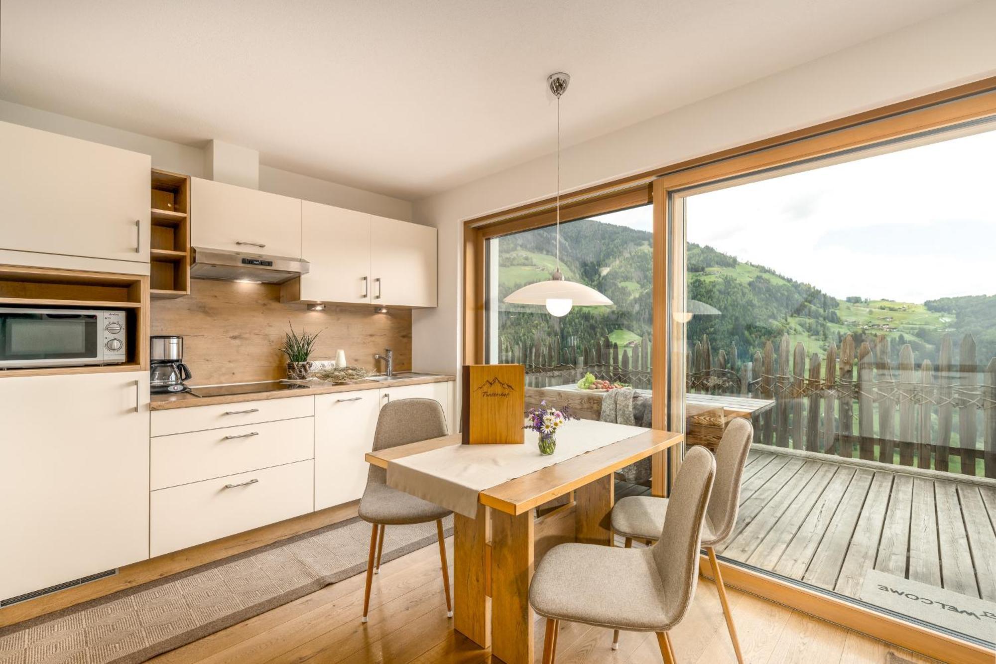 Tratterhof Apartments Vallarga Екстериор снимка