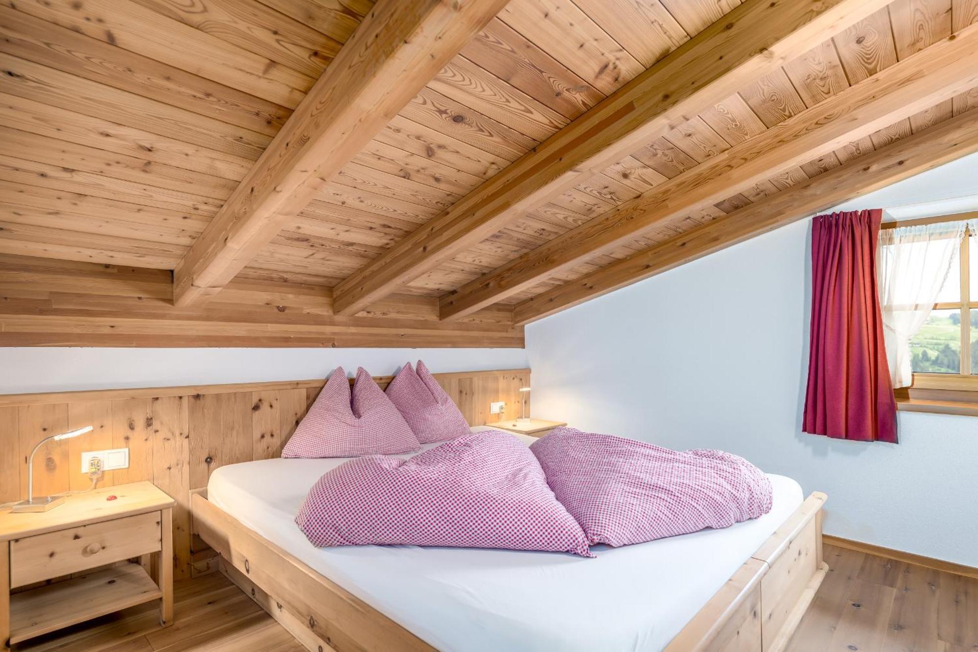 Tratterhof Apartments Vallarga Екстериор снимка