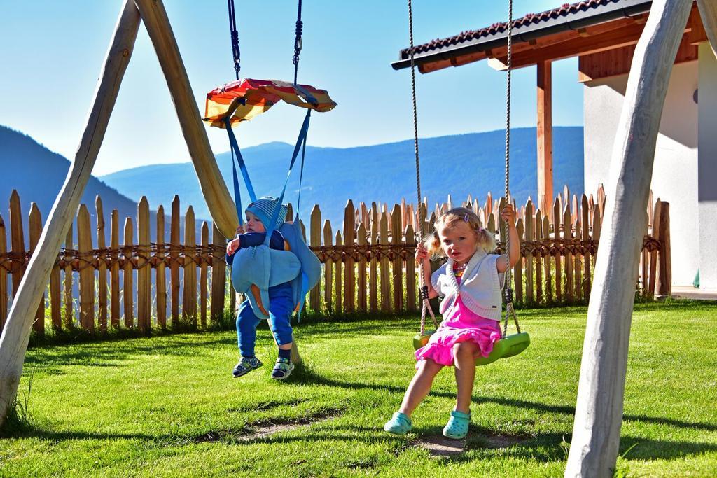 Tratterhof Apartments Vallarga Екстериор снимка